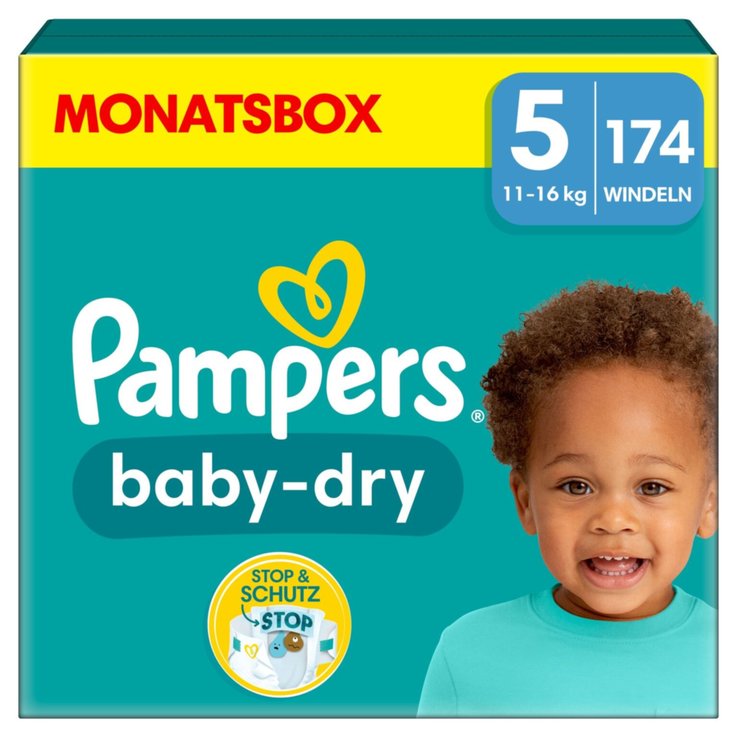 small girl in pampers