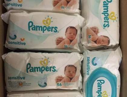 huggies a pampers